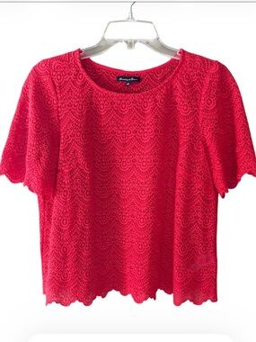 NWOT Broadway & Broome is Red Lace Short-Sleeve Top Size M